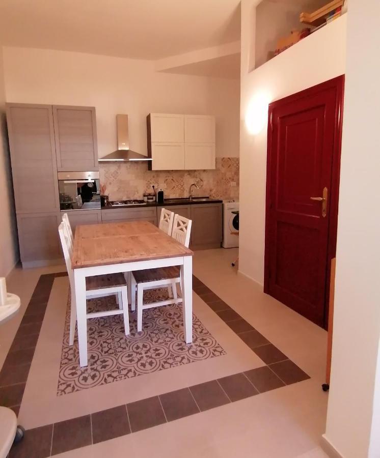Casa Verdina, Nel Cuore Di Alghero Luaran gambar