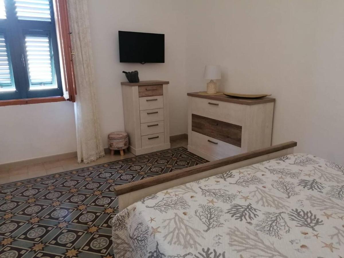 Casa Verdina, Nel Cuore Di Alghero Luaran gambar